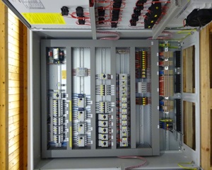 Control cabinet UV600 3r Feeding